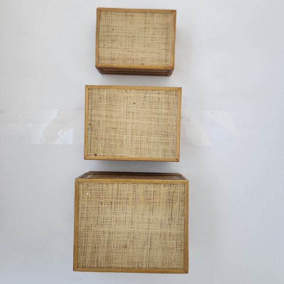 Vintage split wood/rattan set of 3 nesting boxes. - Picture 6 of 7